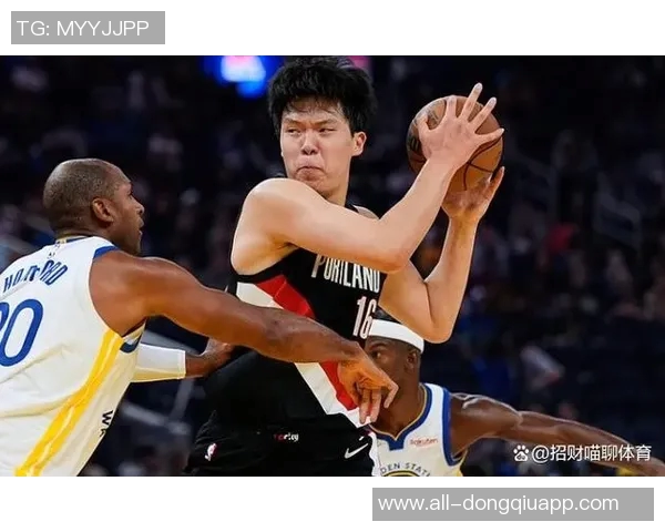 克林根与杨瀚森球队或将交易罗威争冠球队对他青睐有加