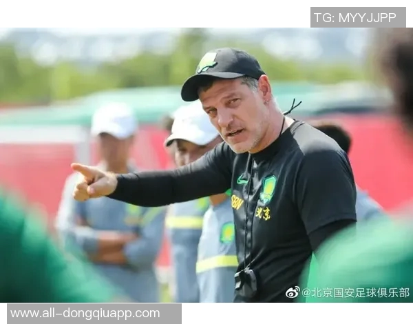 赵宇透露王刚与国安续约一年杨立瑜合同还剩一年时间