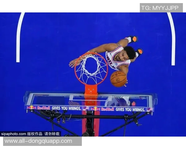 埃奇库姆因腰椎挫伤缺席爵士比赛将在对老鹰前进行重新评估